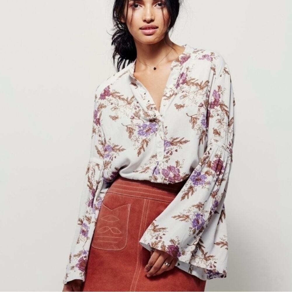 Free People Floral Bell Sleeves Henley Boho Blouse Size S Fairy Whimsical Rayon